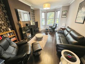 Lounge- click for photo gallery